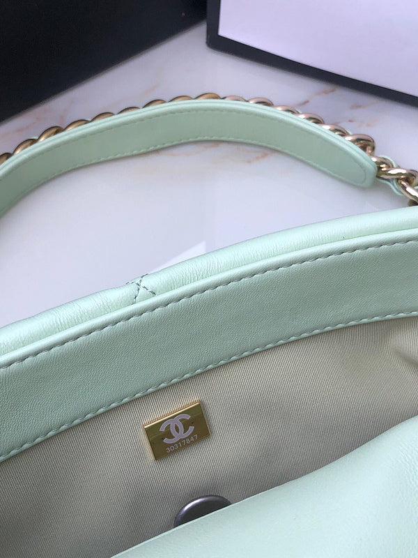Anum Bags Detail