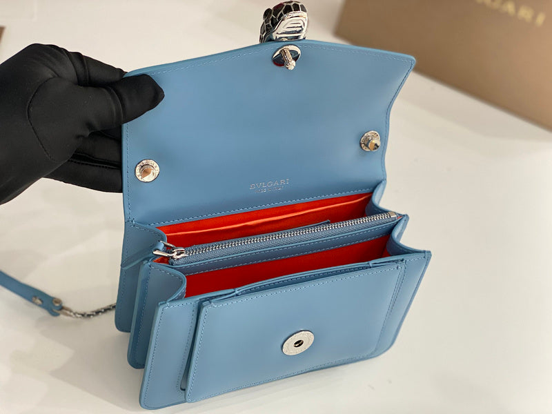 Anum Bags Detail