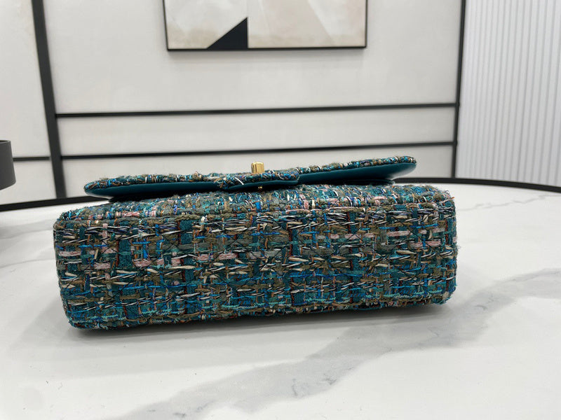 Anum Bags Detail