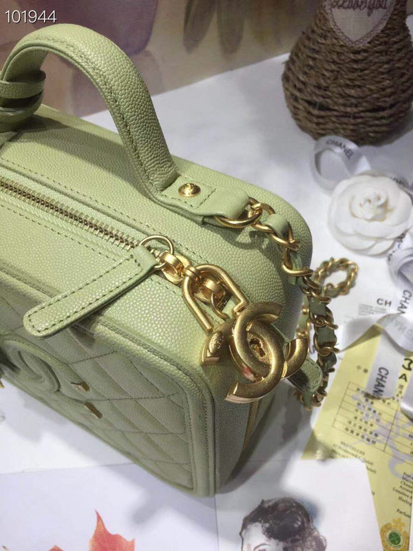 Anum Bags Detail