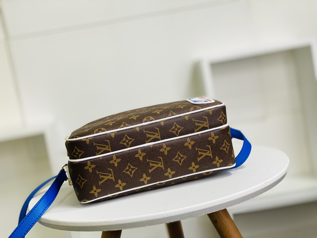 Anum Bags Detail