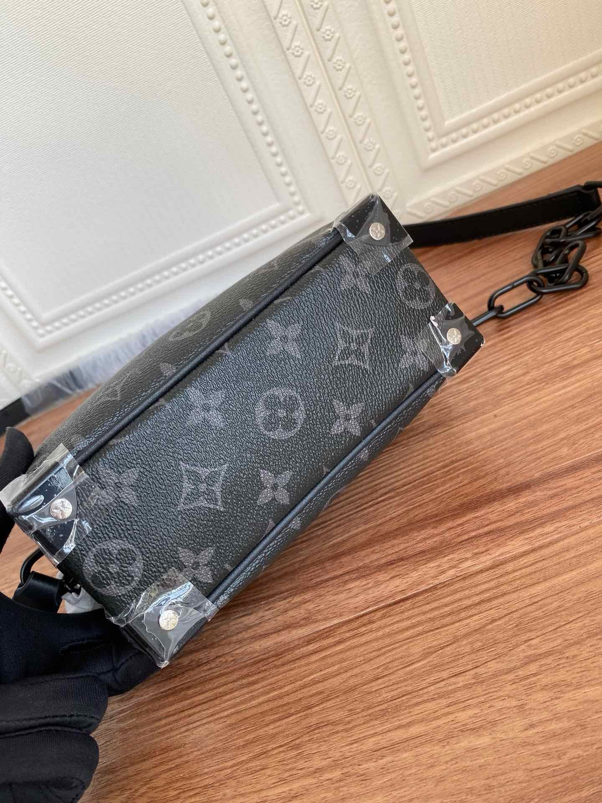Anum Bags Detail