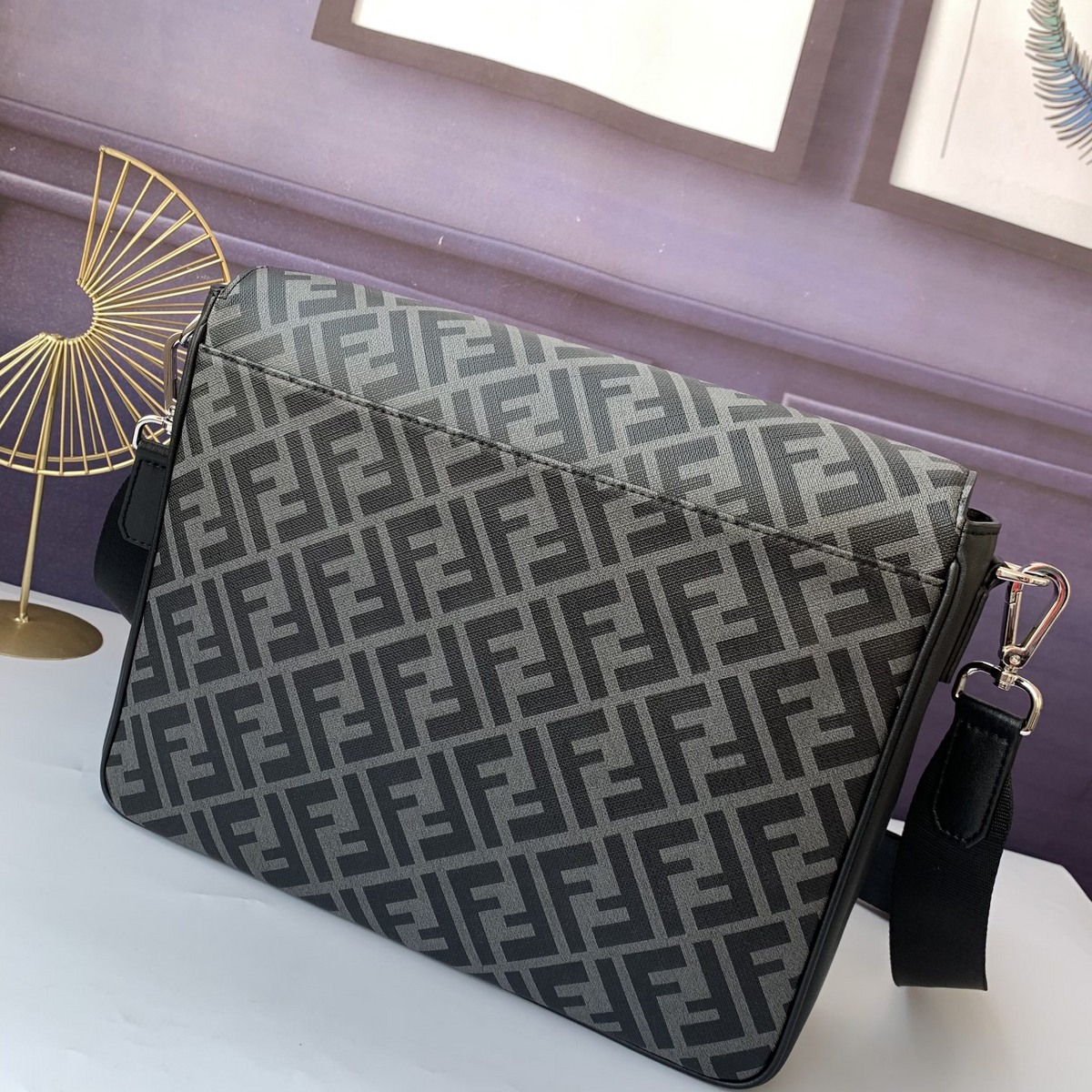 Anum Bags Detail
