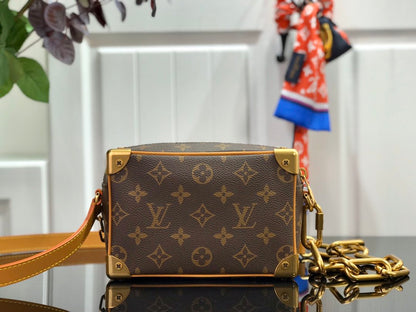 Anum Bags Detail