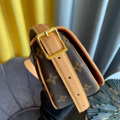 Anum Bags Detail