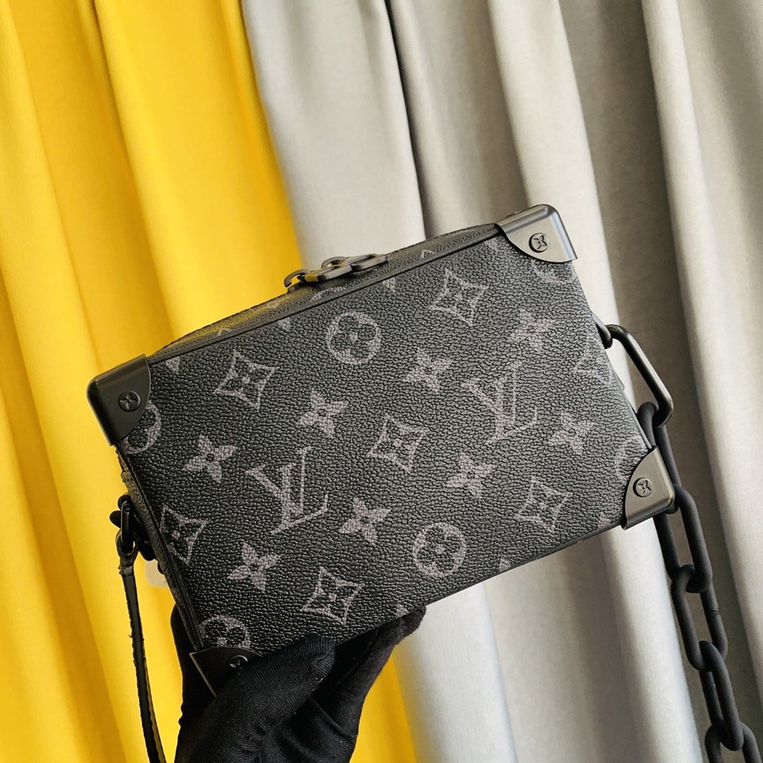 Anum Bags Detail