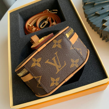 Anum Bags Detail