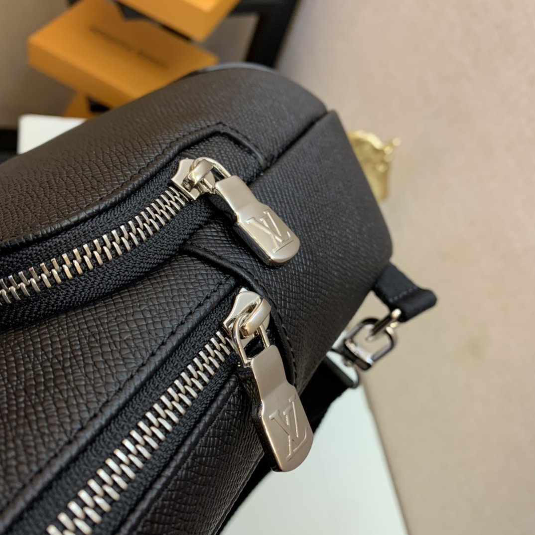 Anum Bags Detail