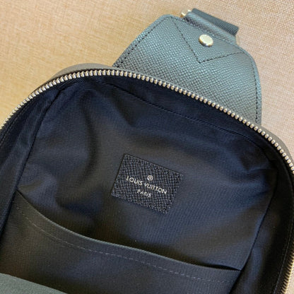 Anum Bags Detail