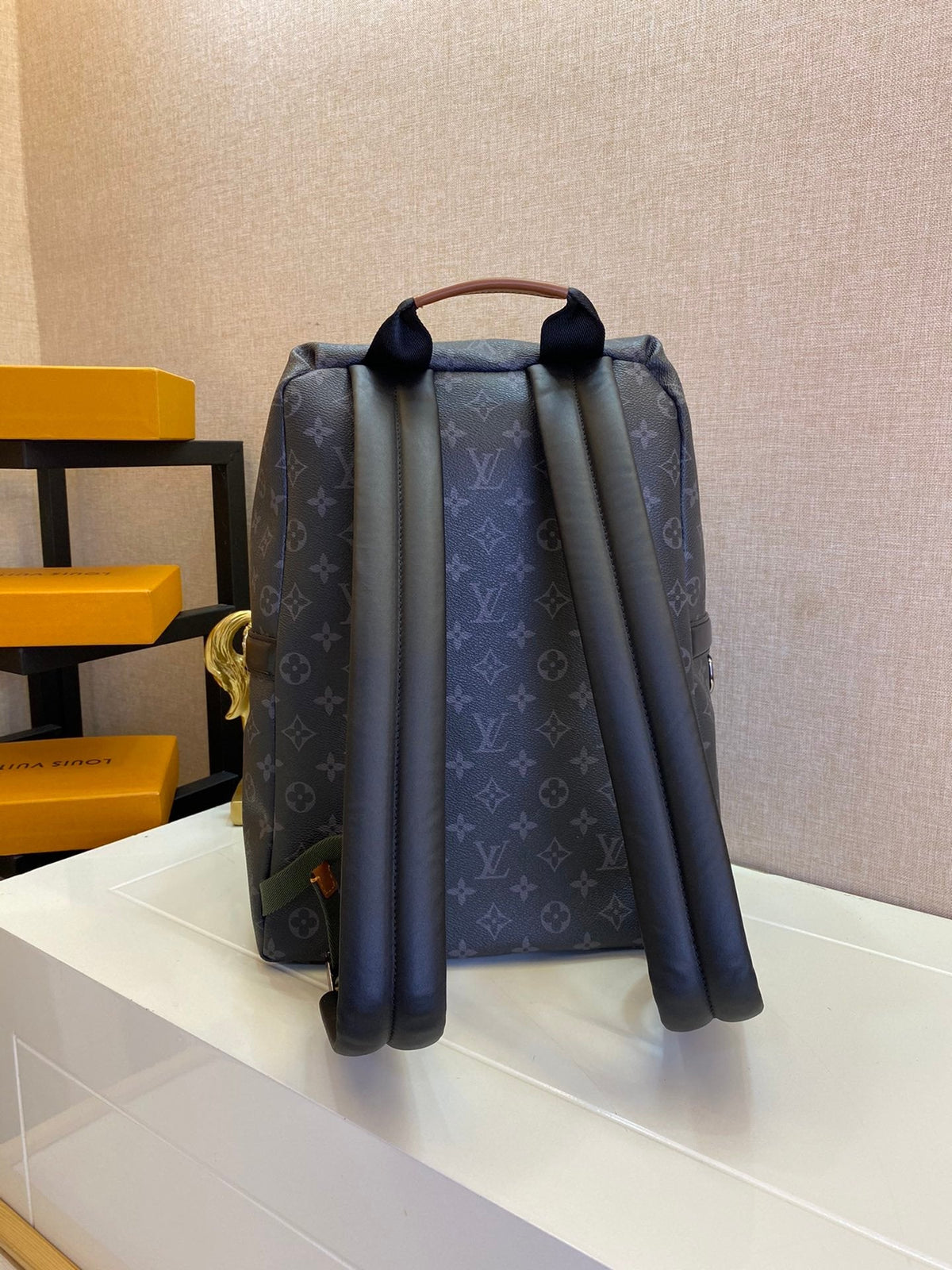 Anum Bags Detail