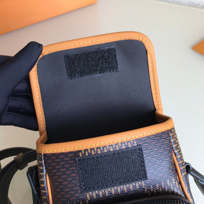 Anum Bags Detail