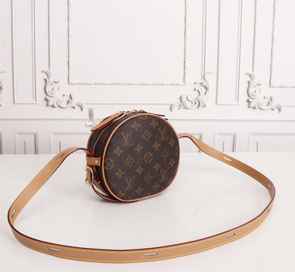Anum Bags Detail