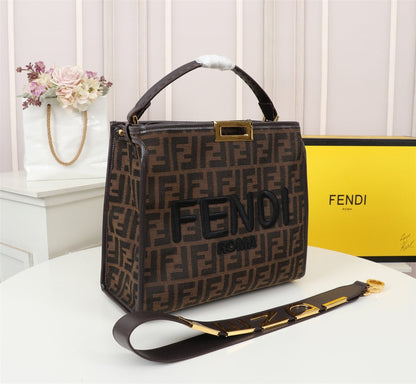 Anum Bags Detail