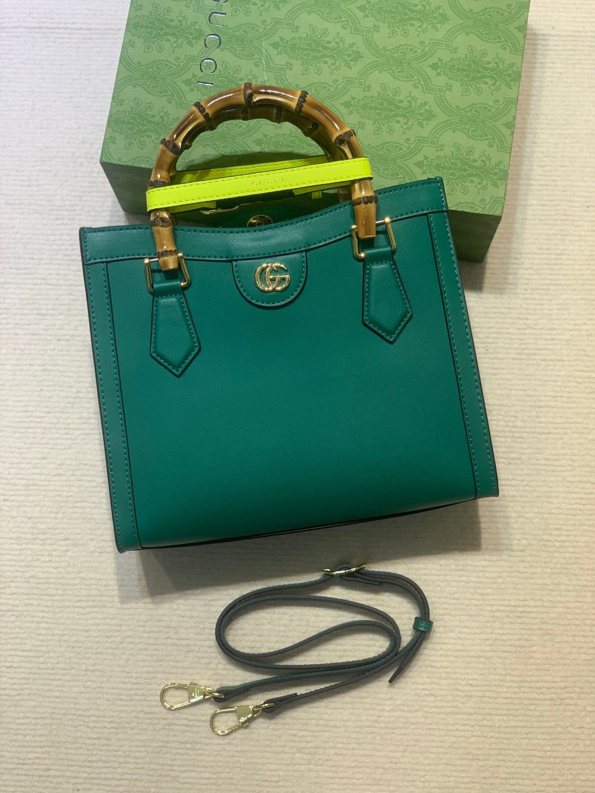 Anum Bags Elite Carryalls