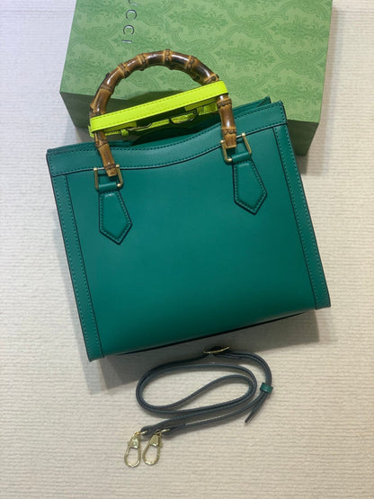 Anum Bags Detail