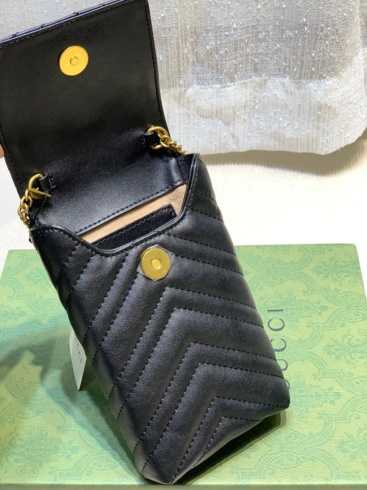 Anum Bags Detail
