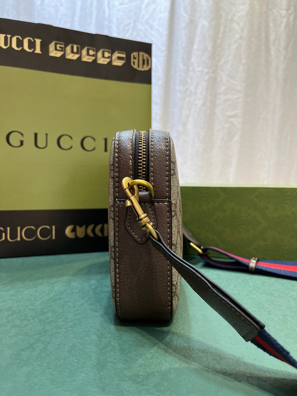 Anum Bags Detail