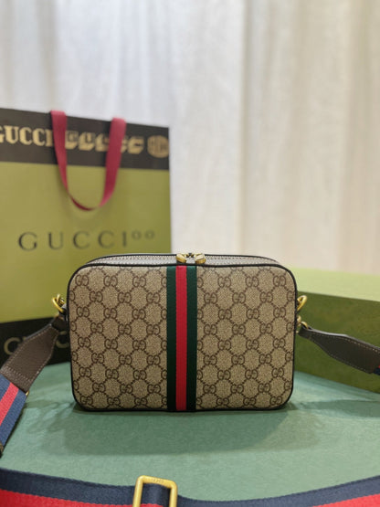 Anum Bags Detail