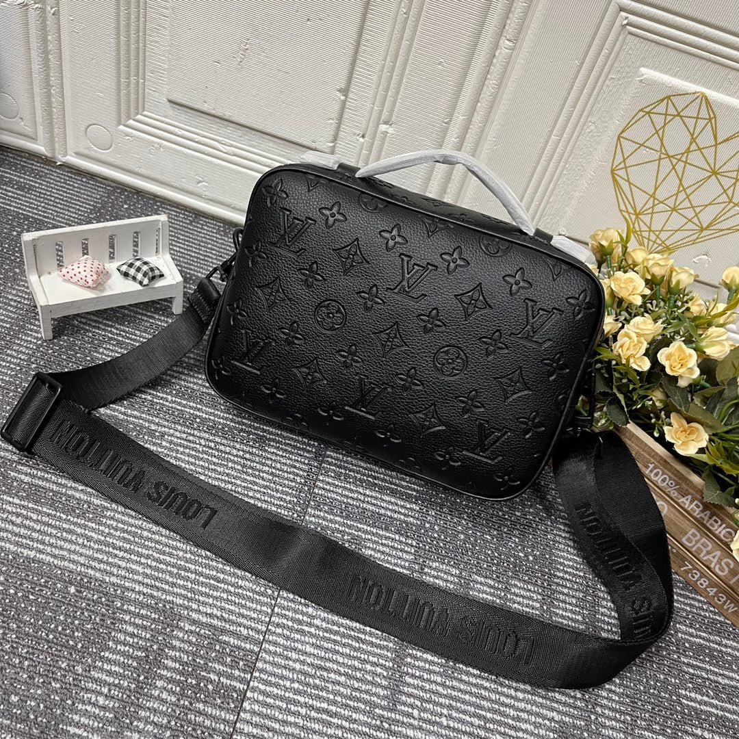 Anum Bags Detail
