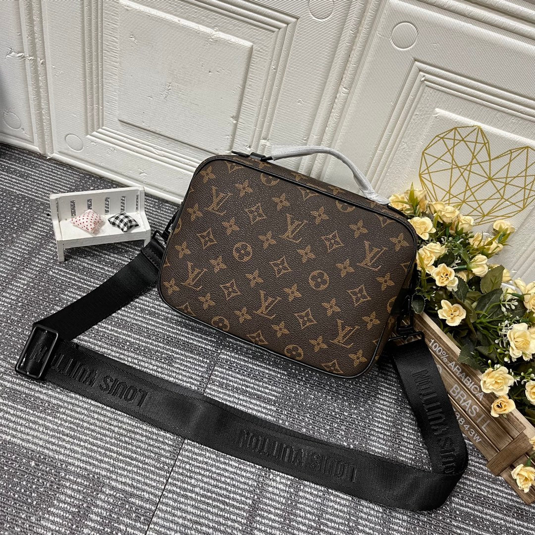 Anum Bags Detail