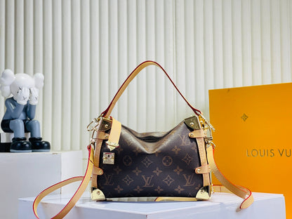 Anum Bags Detail