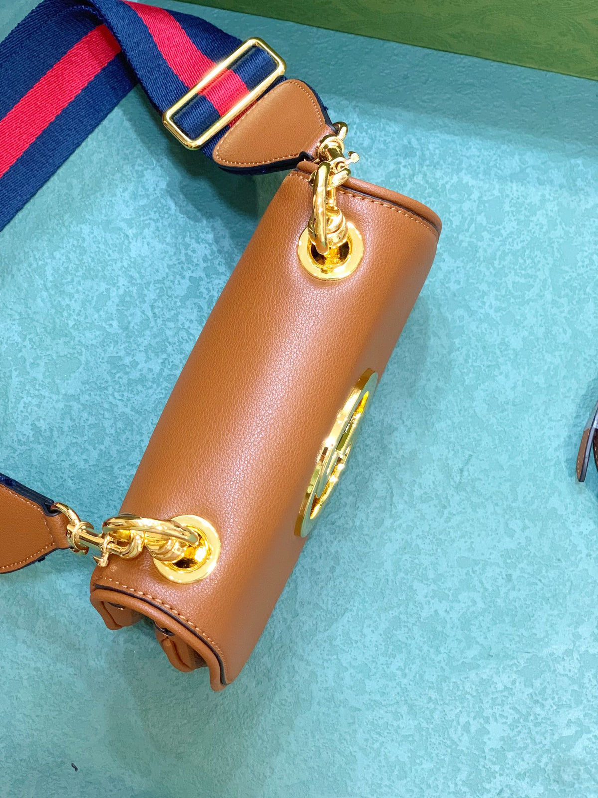 Anum Bags Detail