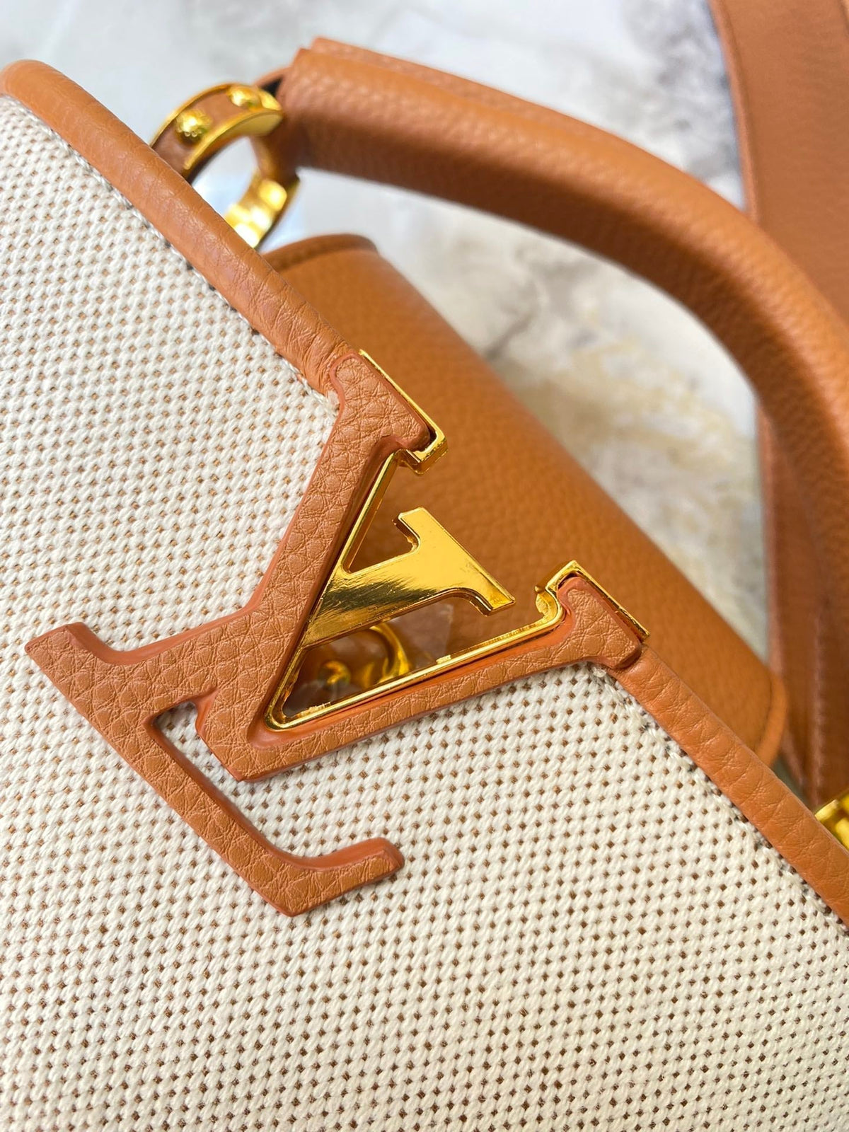 Anum Bags Detail