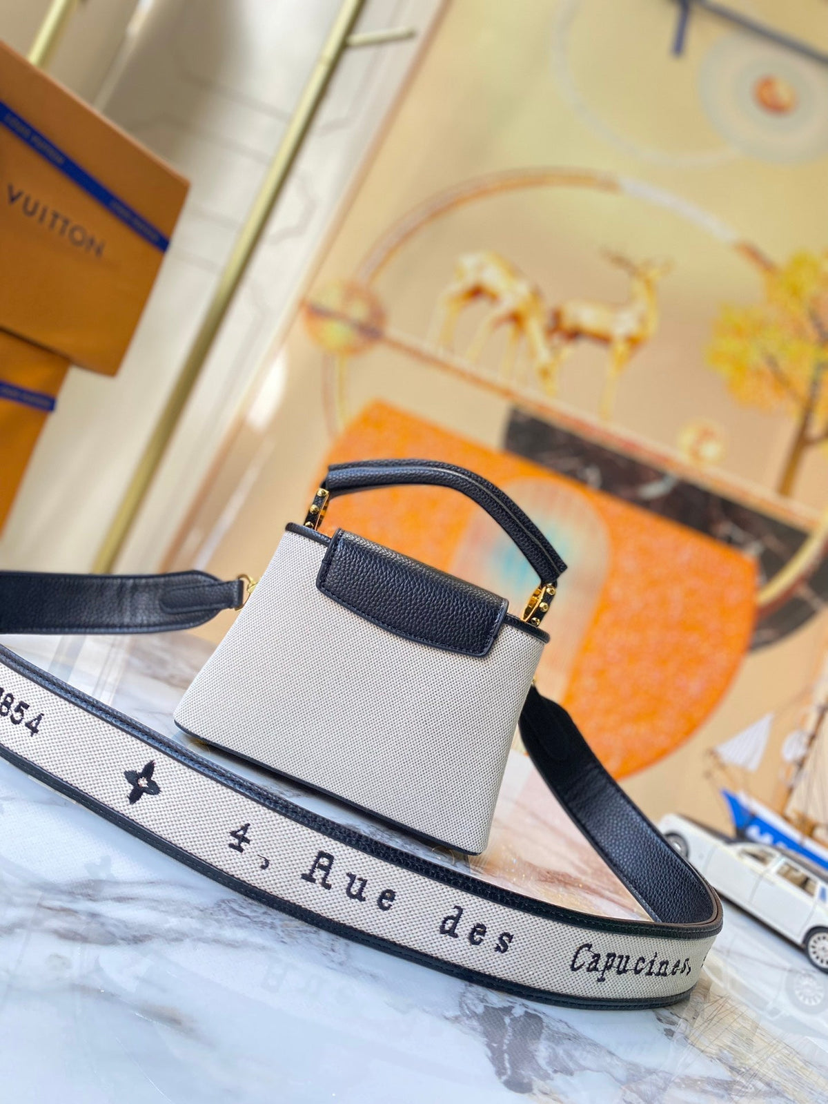 Anum Bags Detail