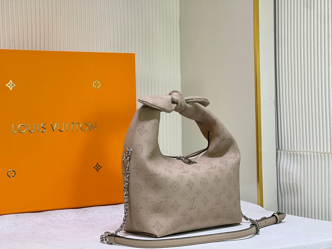 Anum Bags Detail