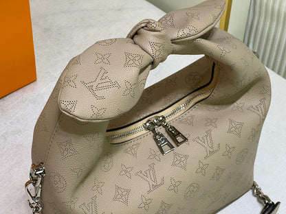 Anum Bags Detail