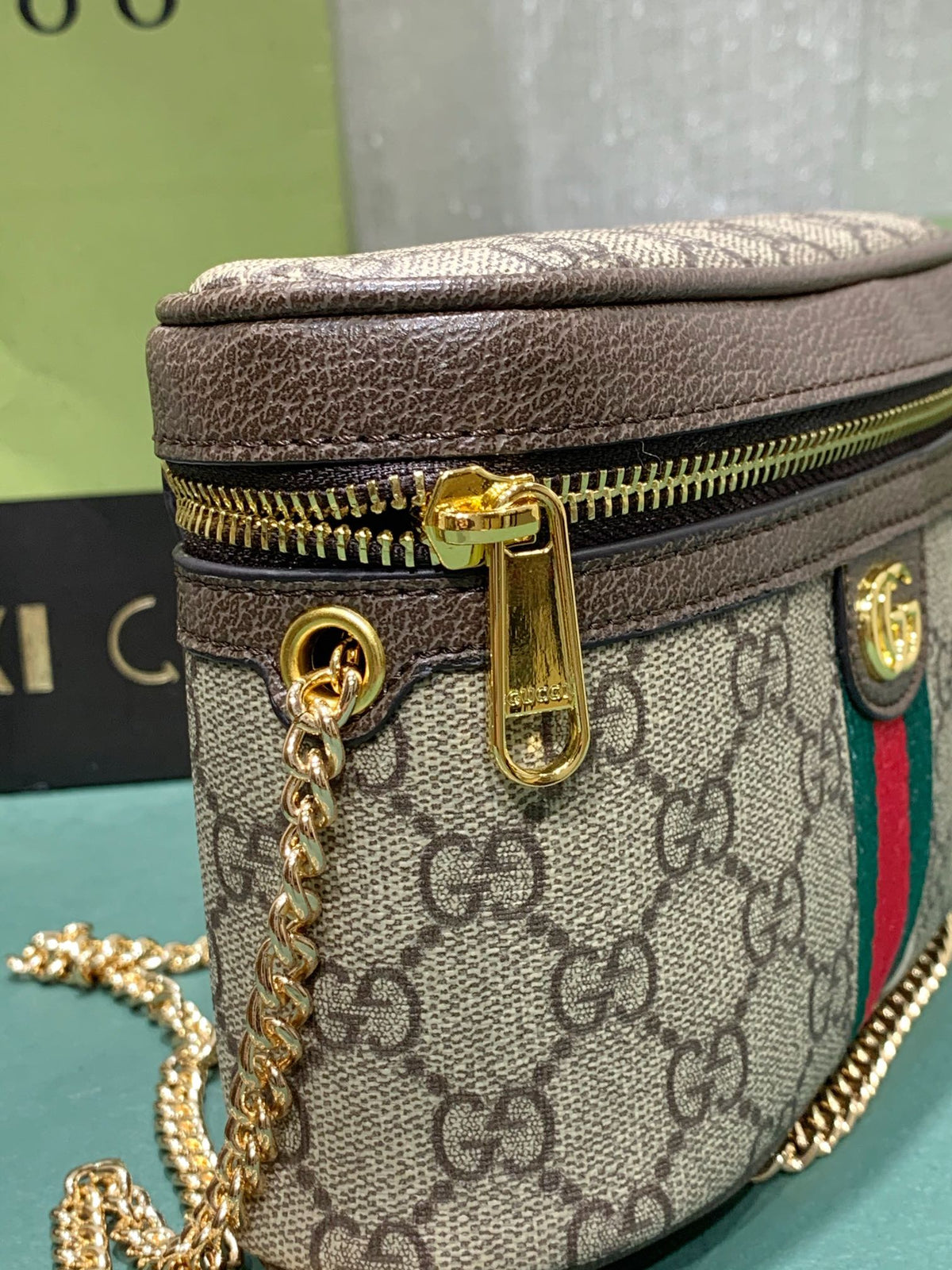 Anum Bags Detail