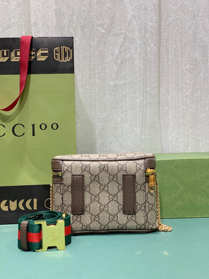 Anum Bags Detail