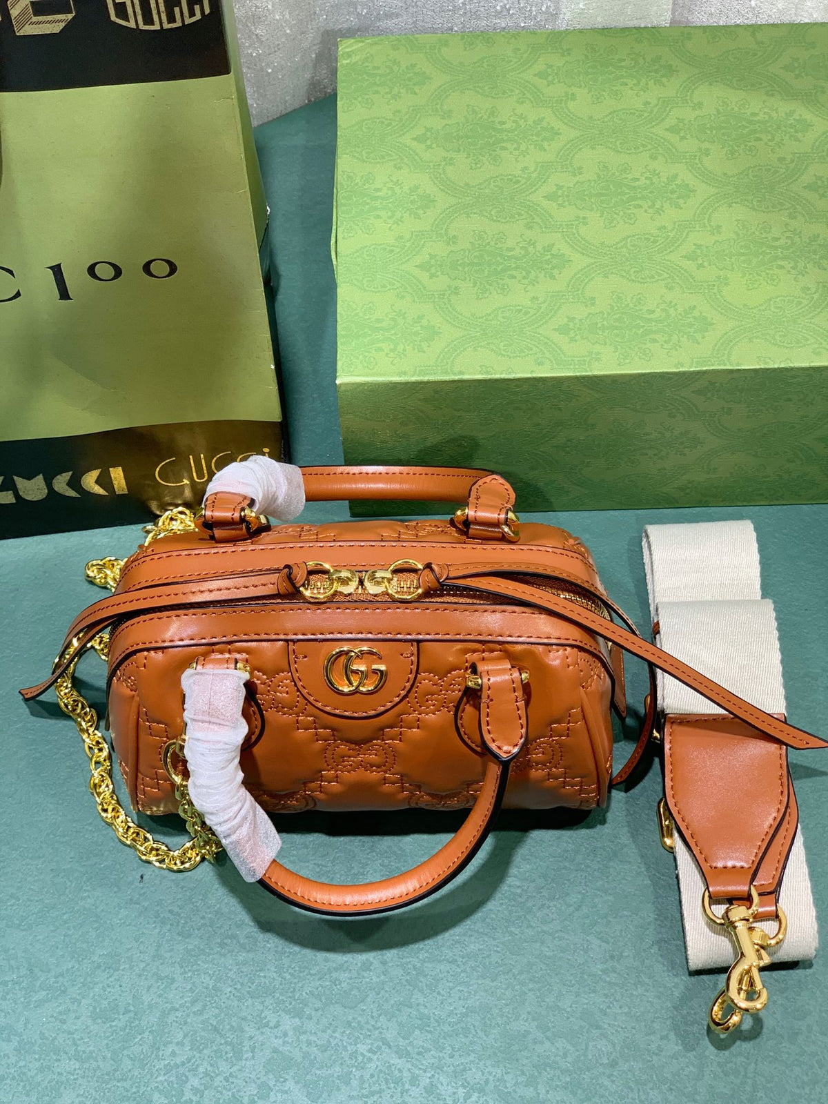Anum Bags Detail