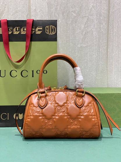 Anum Bags Detail