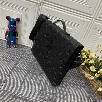 Anum Bags Detail