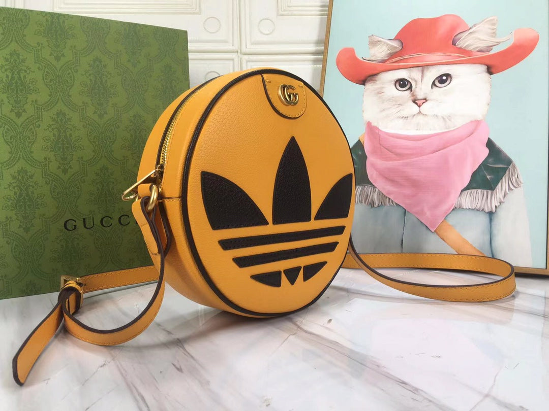 Anum Bags Detail