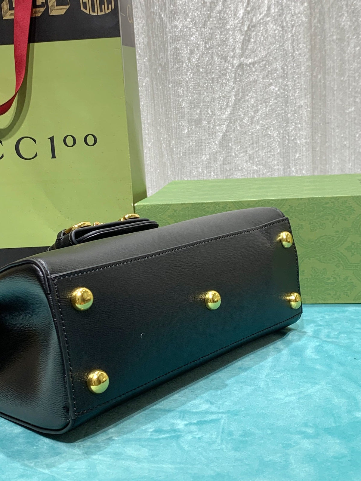 Anum Bags Detail
