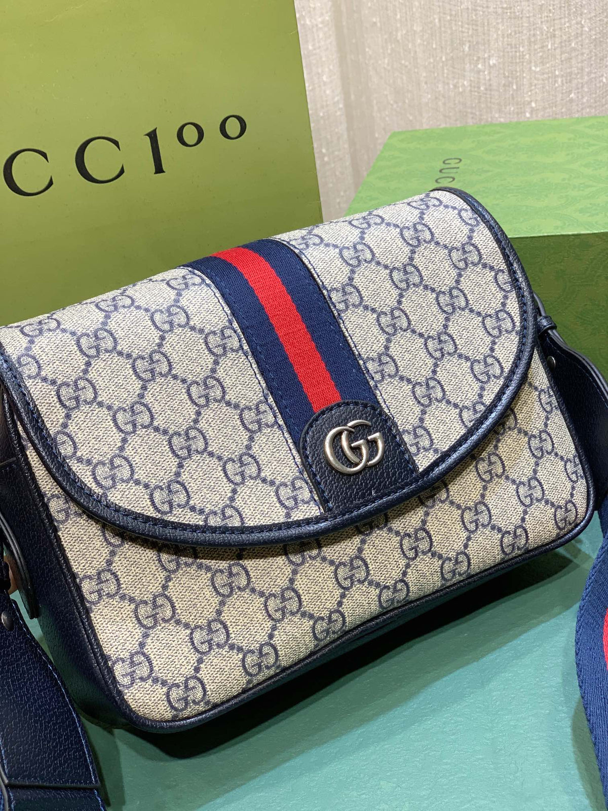 Anum Bags Detail