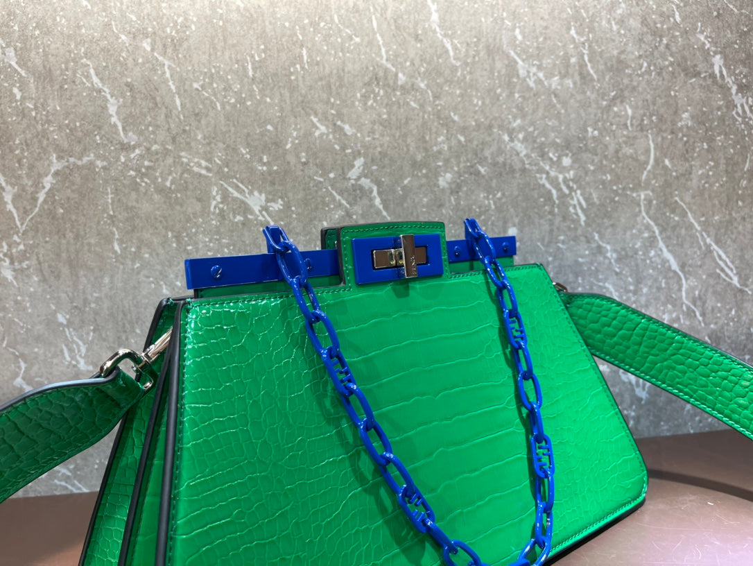 Anum Bags Detail