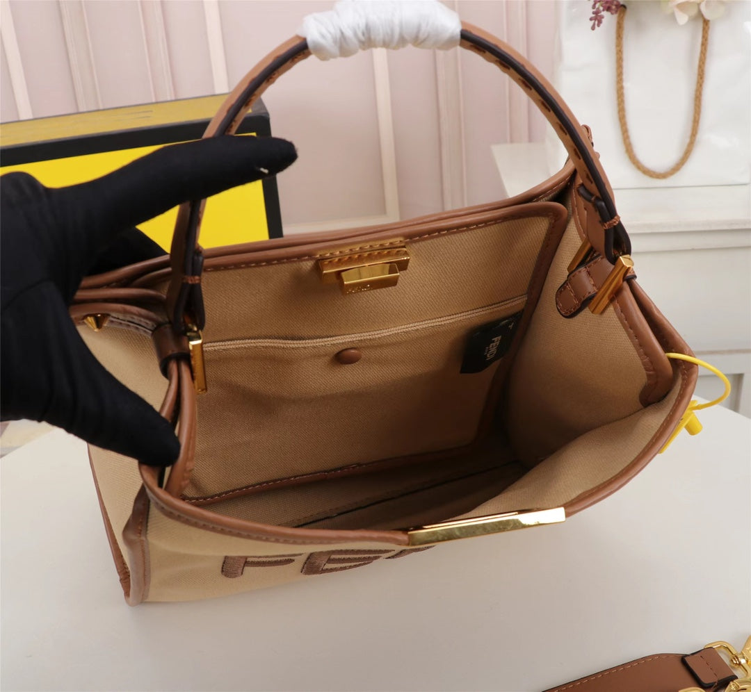 Anum Bags Detail