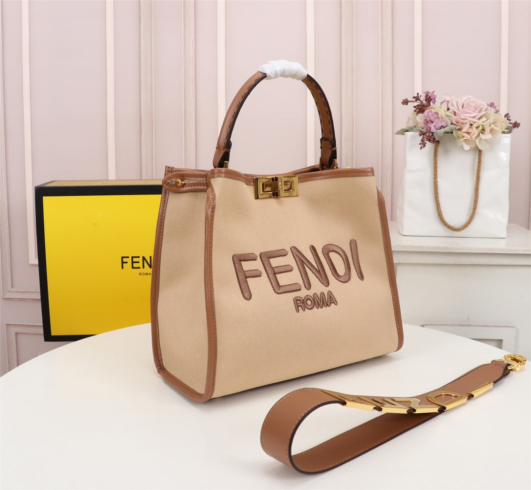 Anum Bags Detail