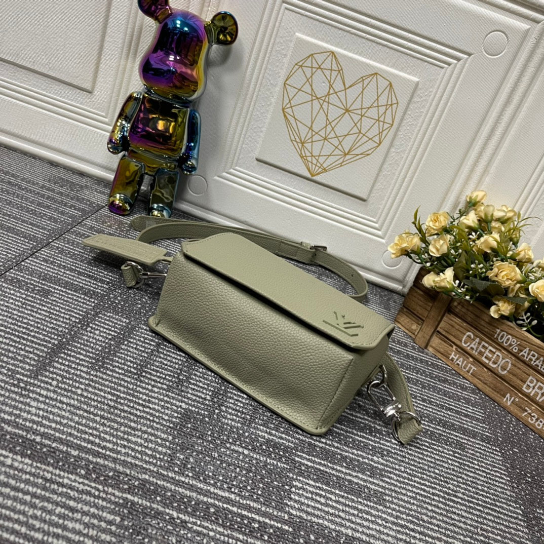 Anum Bags Detail