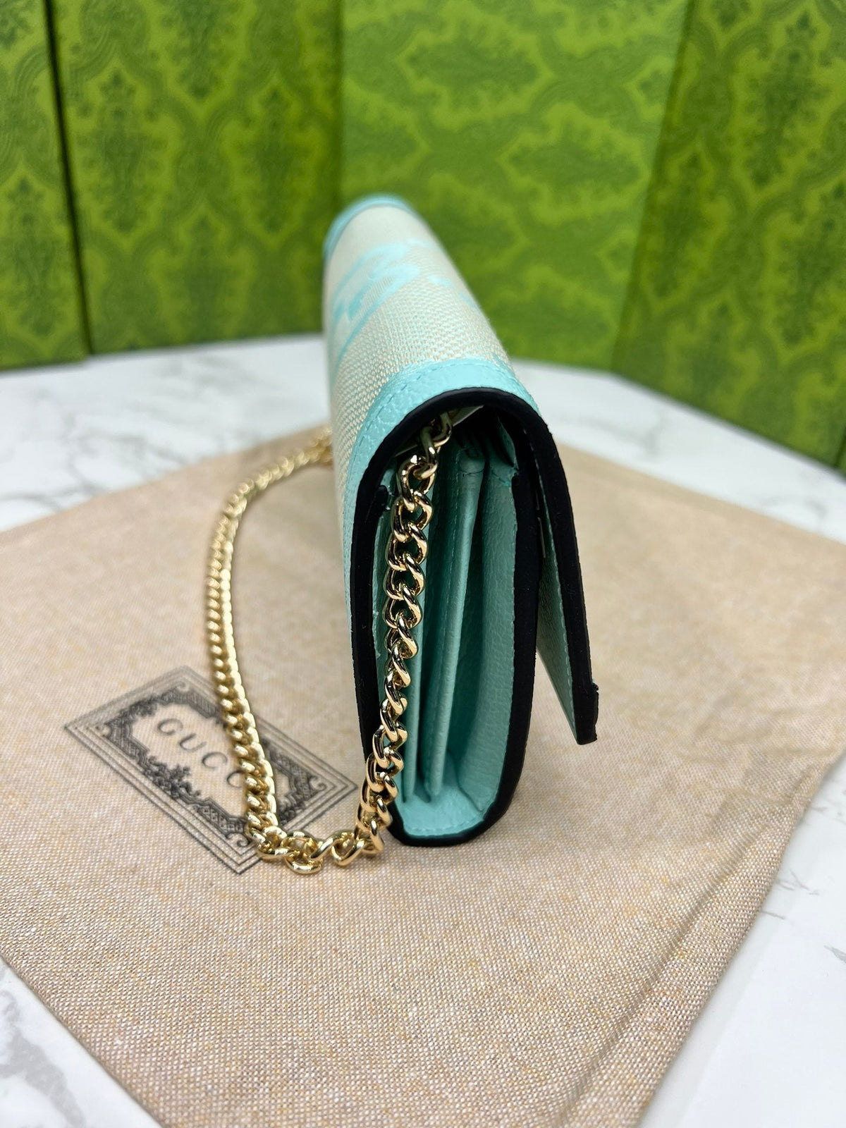 Anum Bags Detail