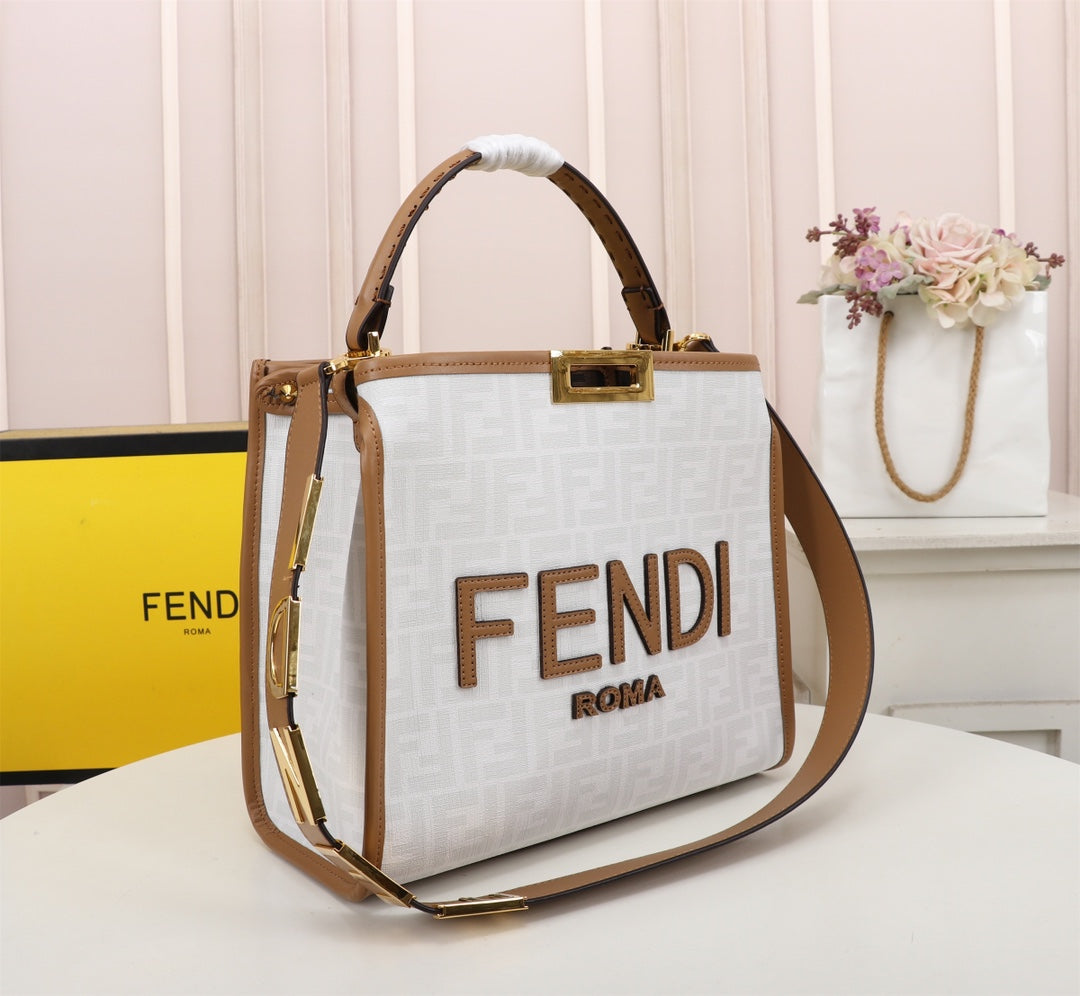 Anum Bags Detail
