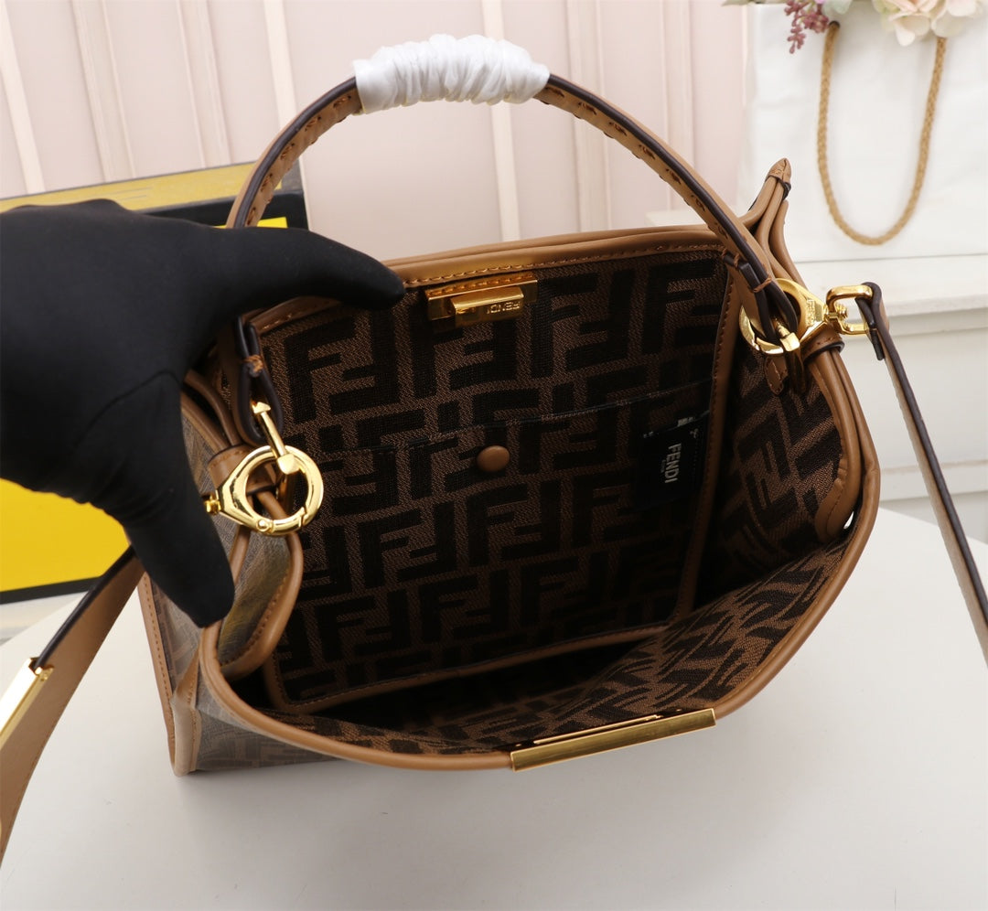 Anum Bags Detail