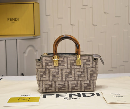 Anum Bags Elite Carryalls