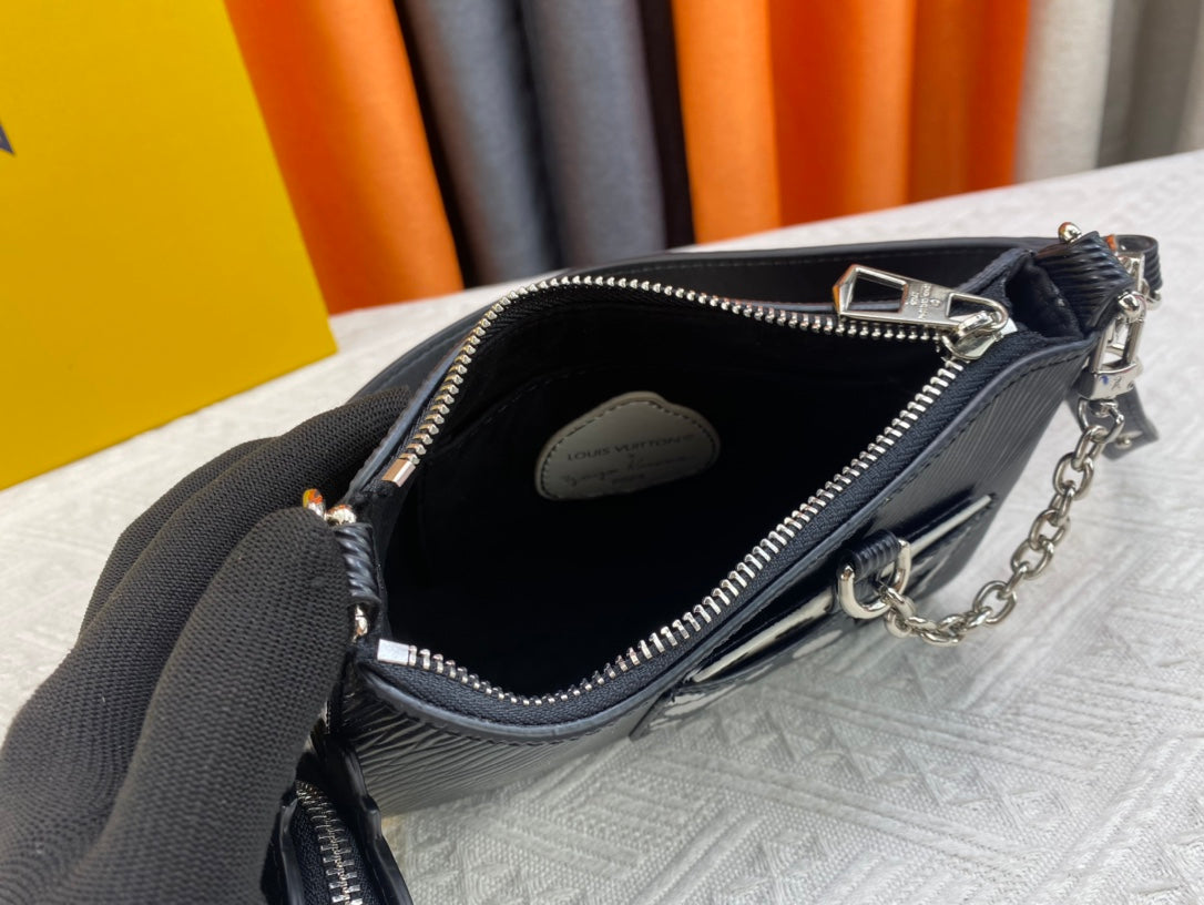 Anum Bags Detail