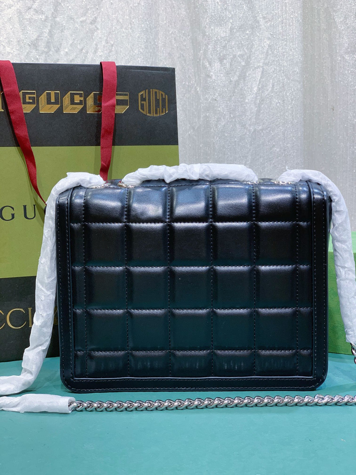 Anum Bags Detail