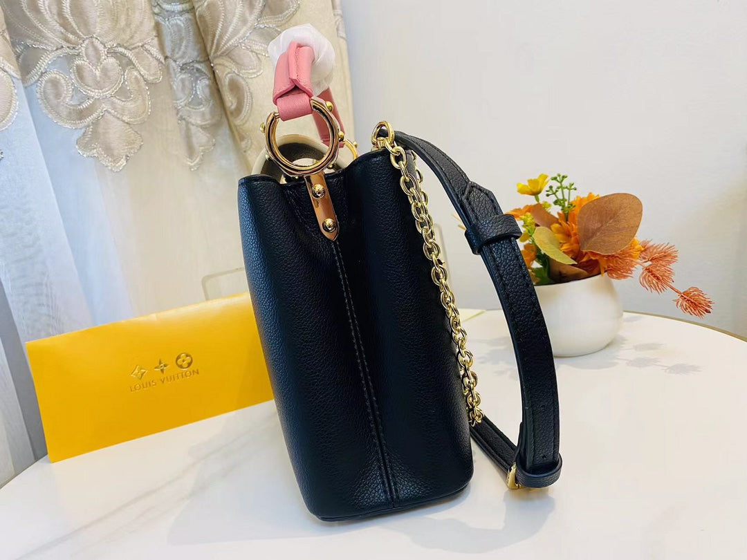 Anum Bags Detail
