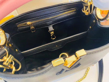 Anum Bags Detail